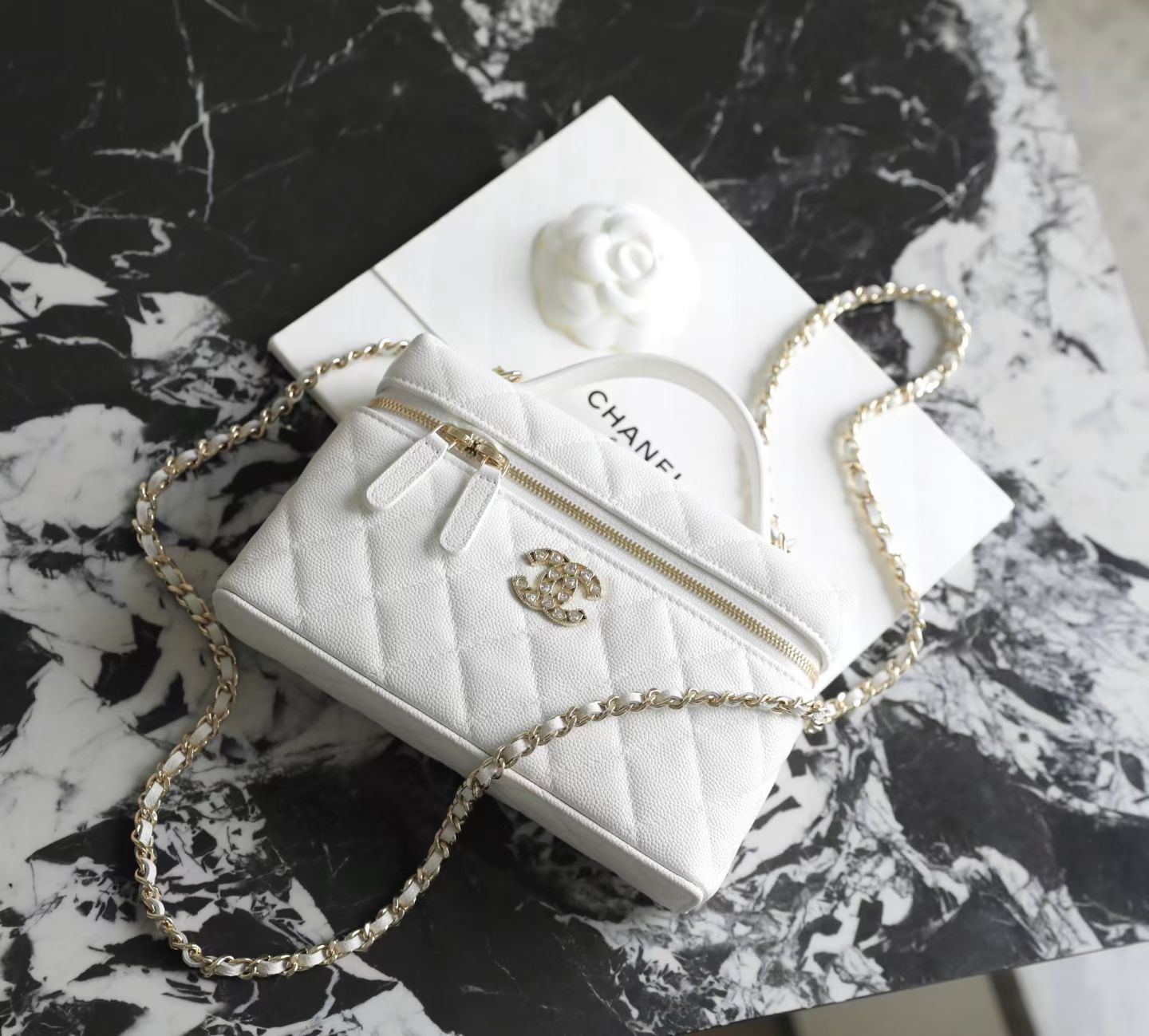 Клатч CHANEL — изображение 9