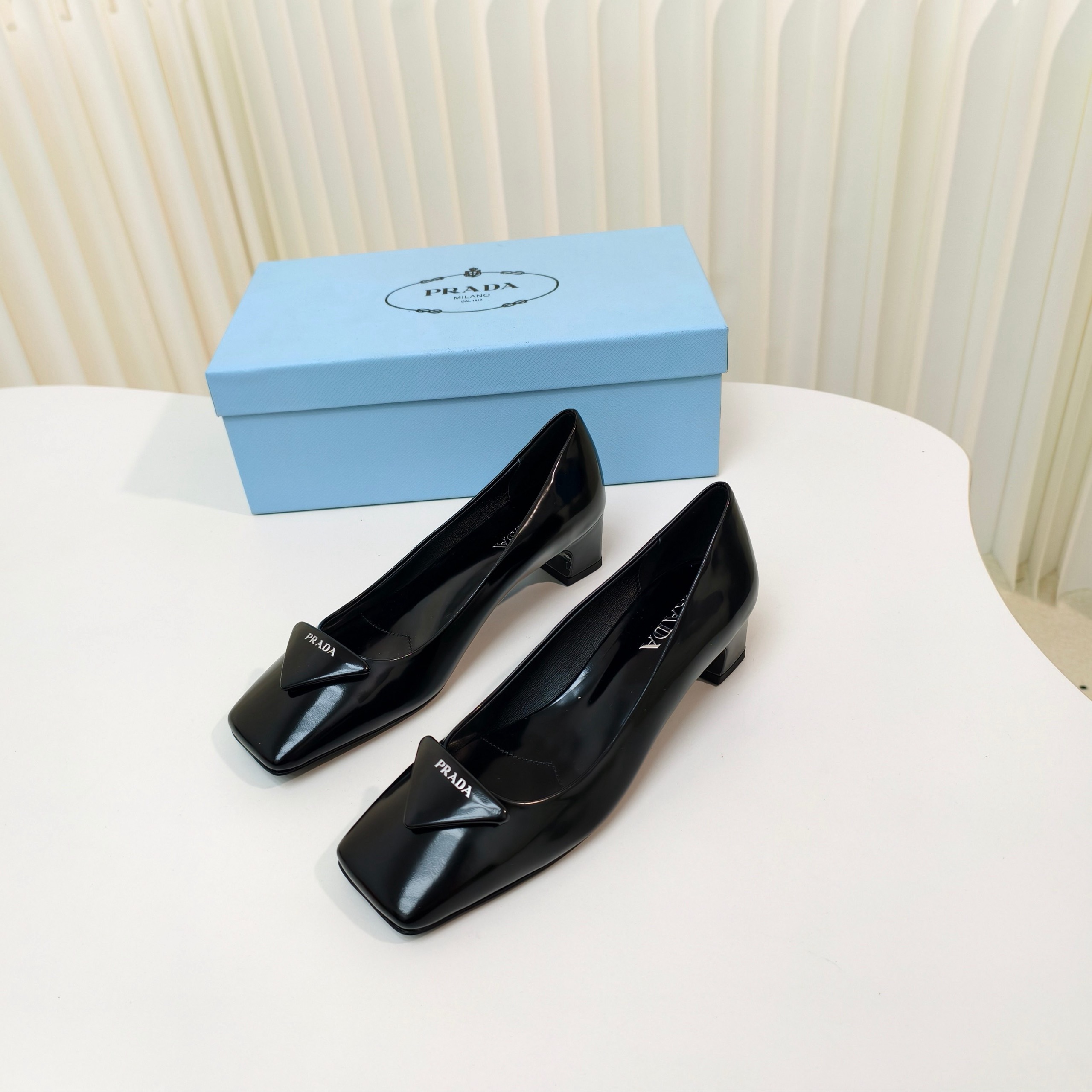 Туфли Prada — изображение 7