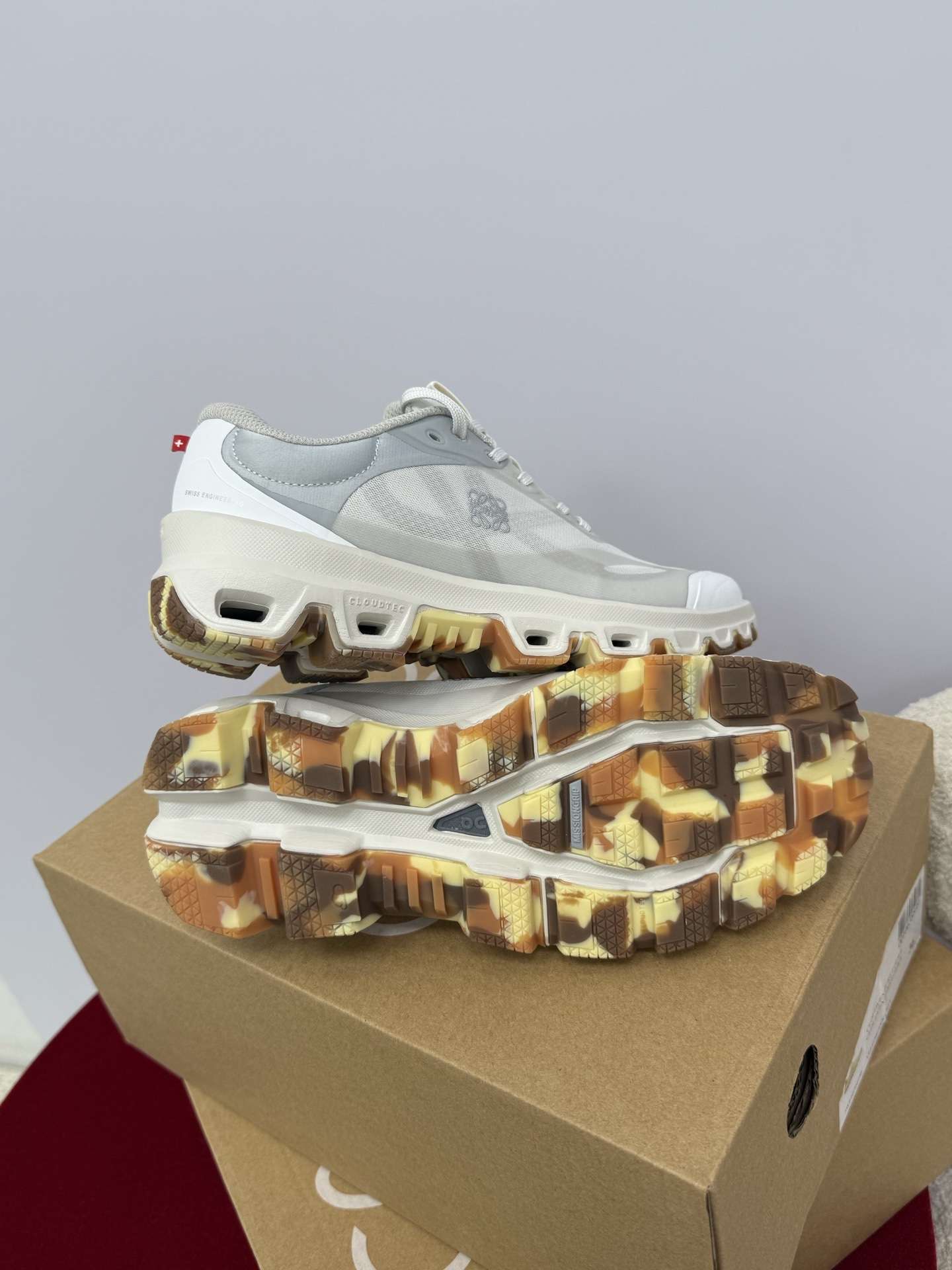 Кроссовки LOEWE x On Running — изображение 10