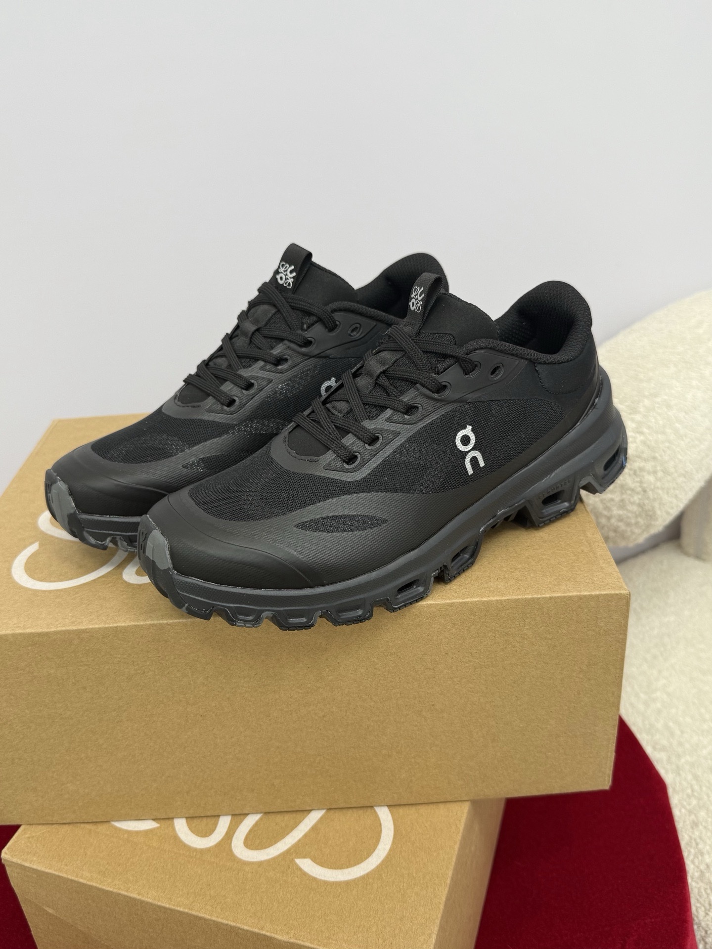 Кроссовки LOEWE x On Running — изображение 3