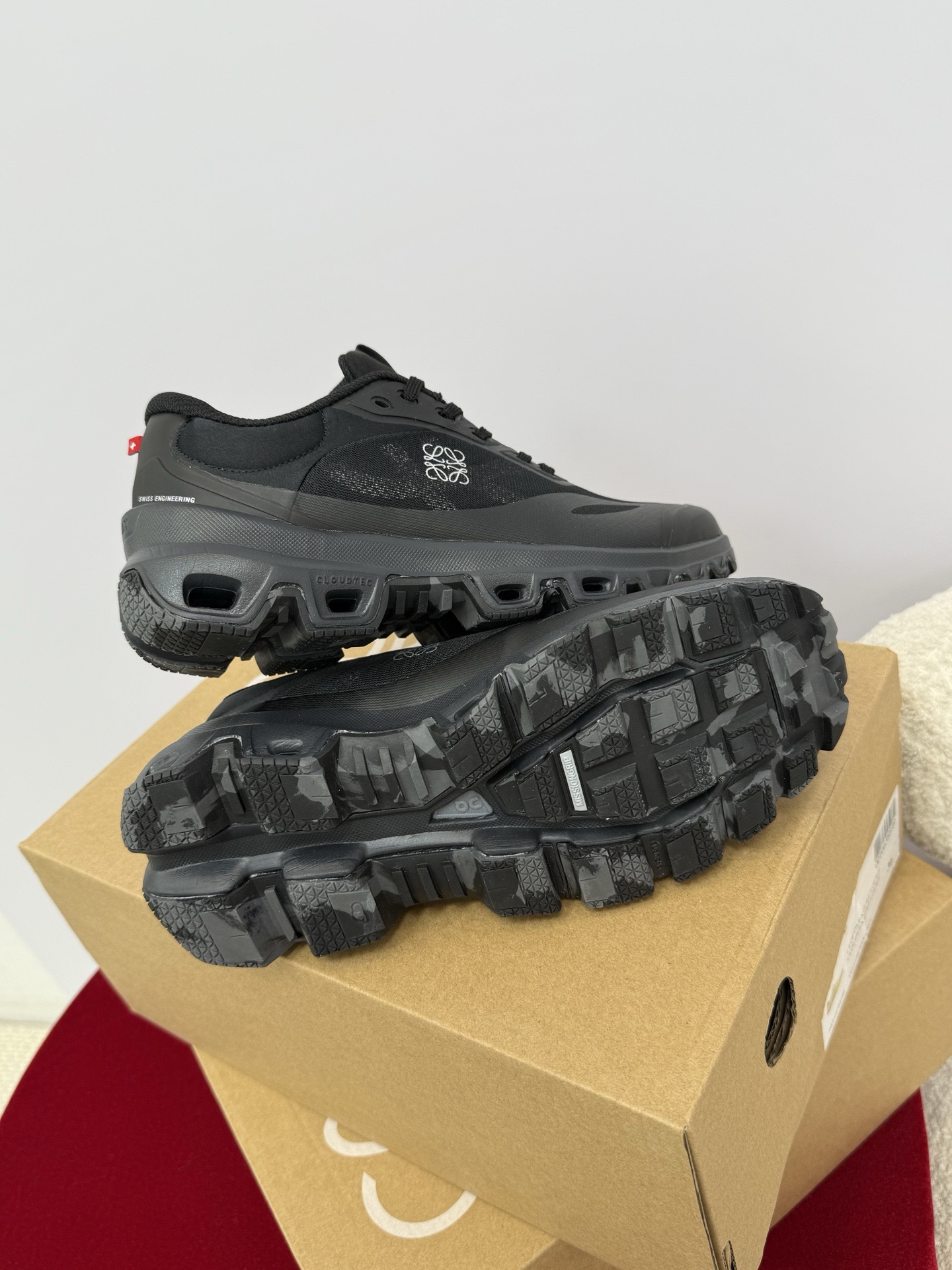 Кроссовки LOEWE x On Running