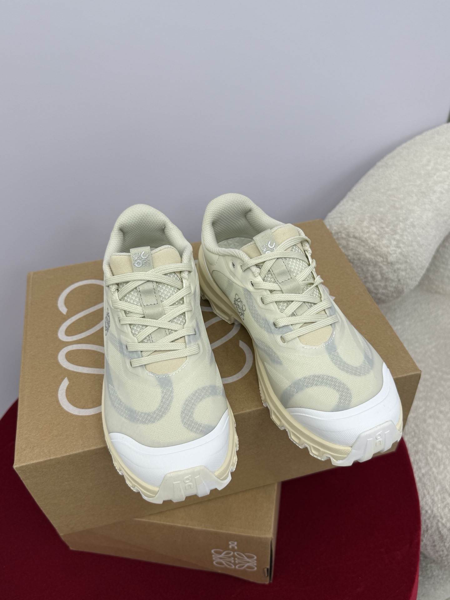 Кроссовки LOEWE x On Running — изображение 31