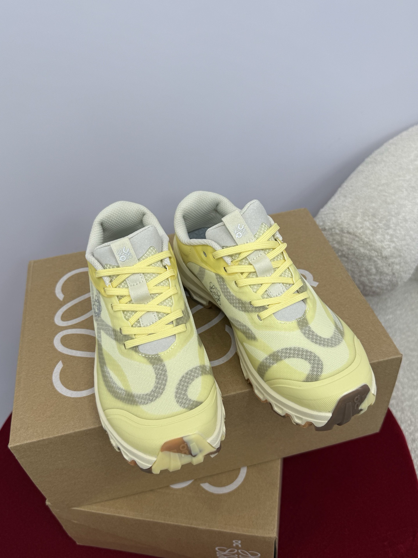 Кроссовки LOEWE x On Running — изображение 37