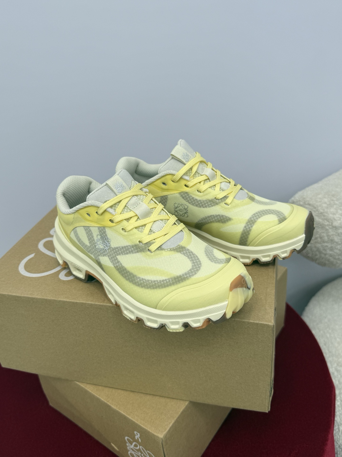 Кроссовки LOEWE x On Running — изображение 42