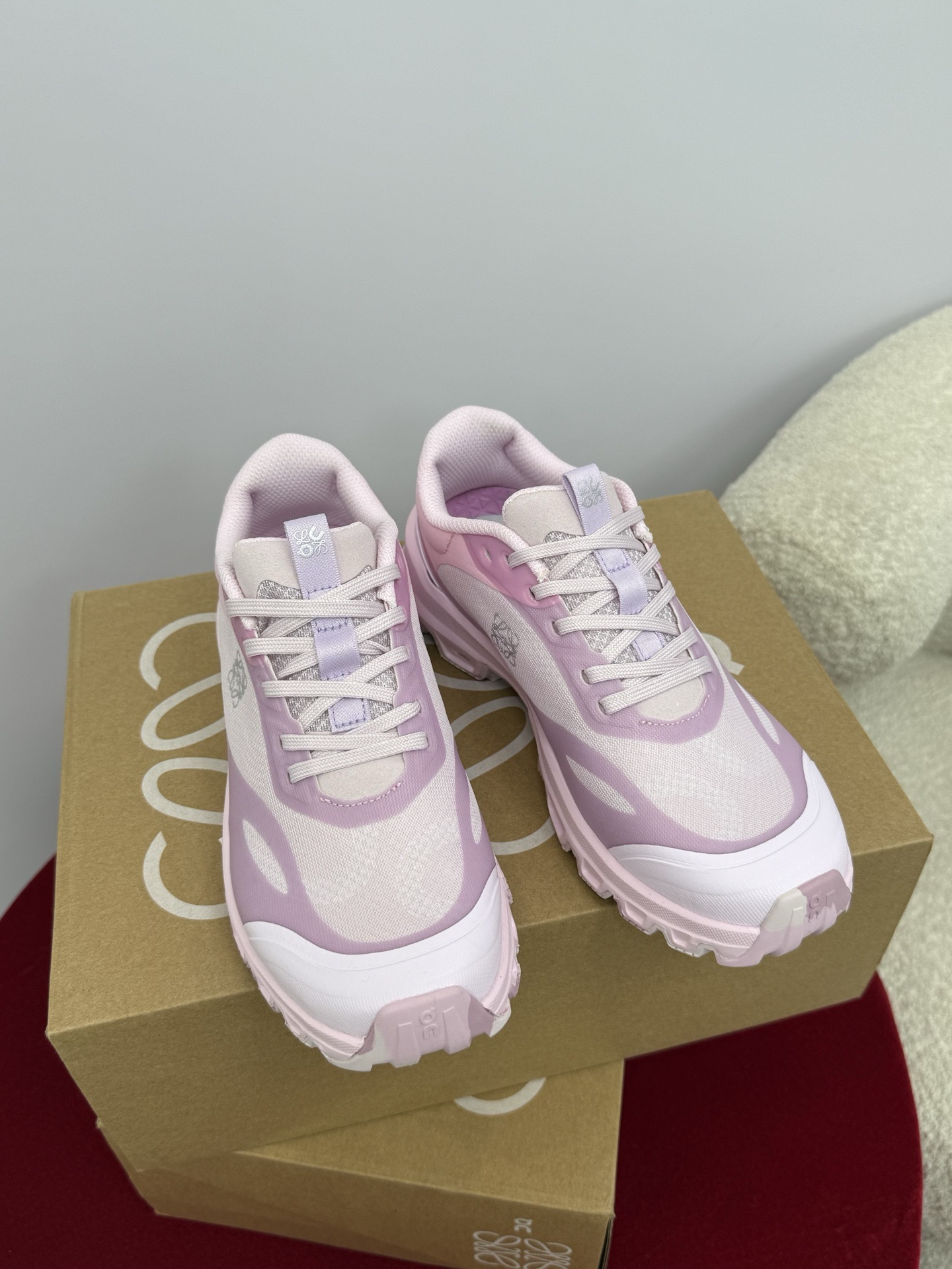 Кроссовки LOEWE x On Running — изображение 46