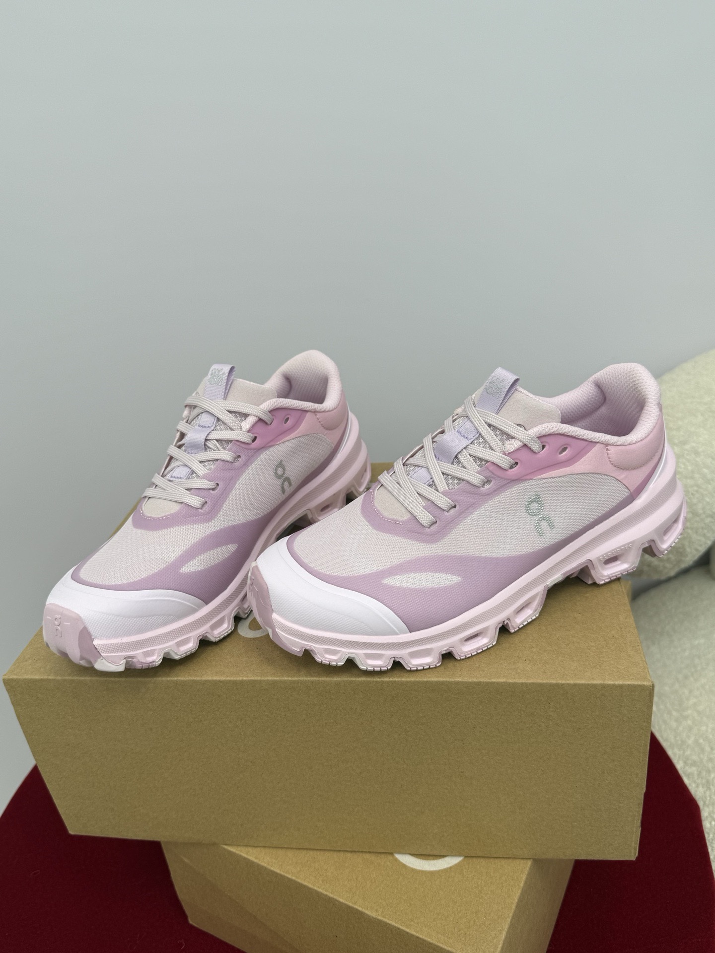 Кроссовки LOEWE x On Running — изображение 50