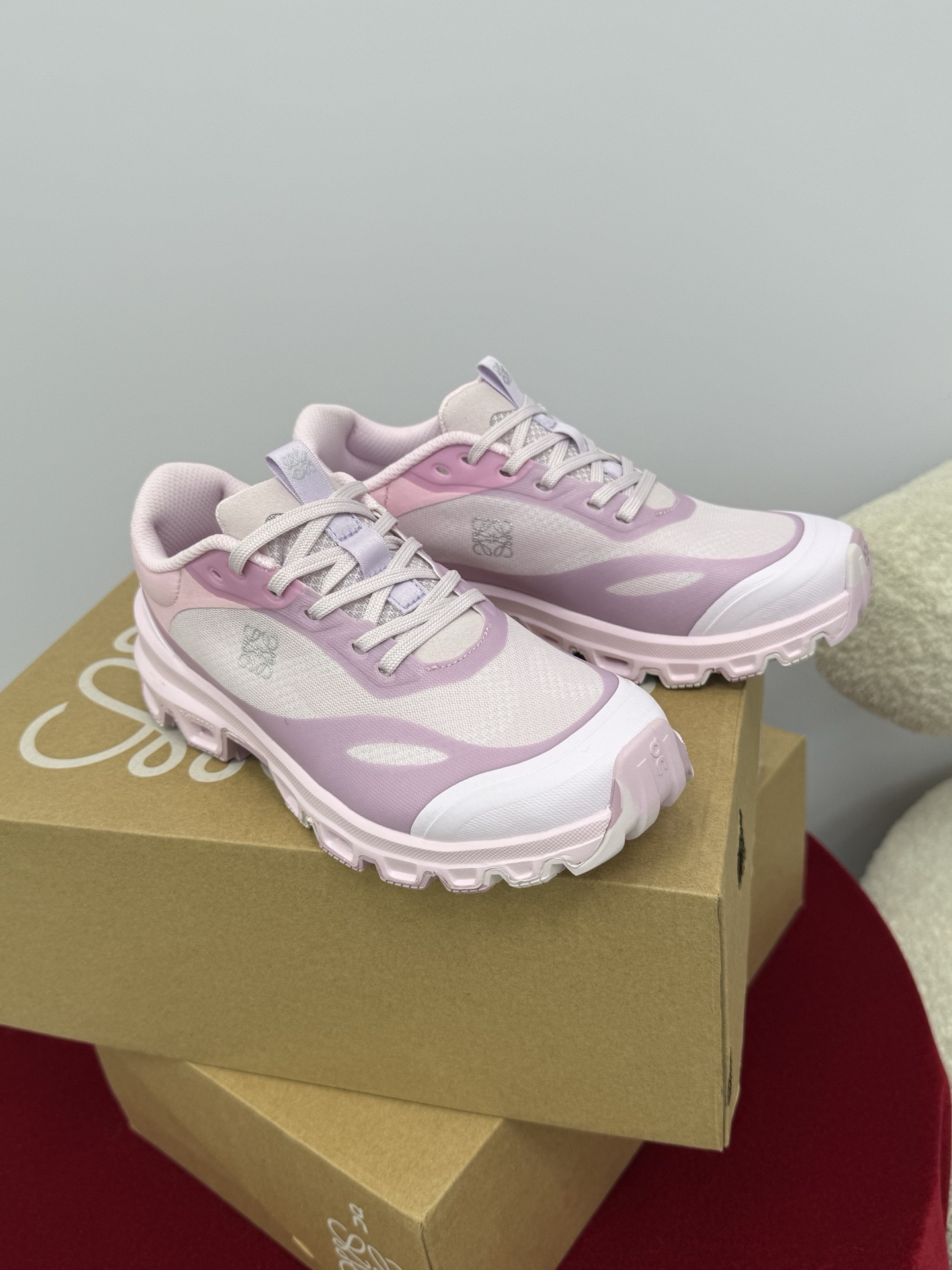 Кроссовки LOEWE x On Running — изображение 51