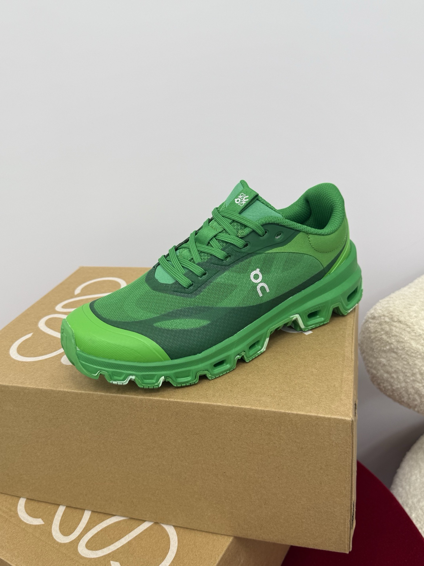 Кроссовки LOEWE x On Running — изображение 66