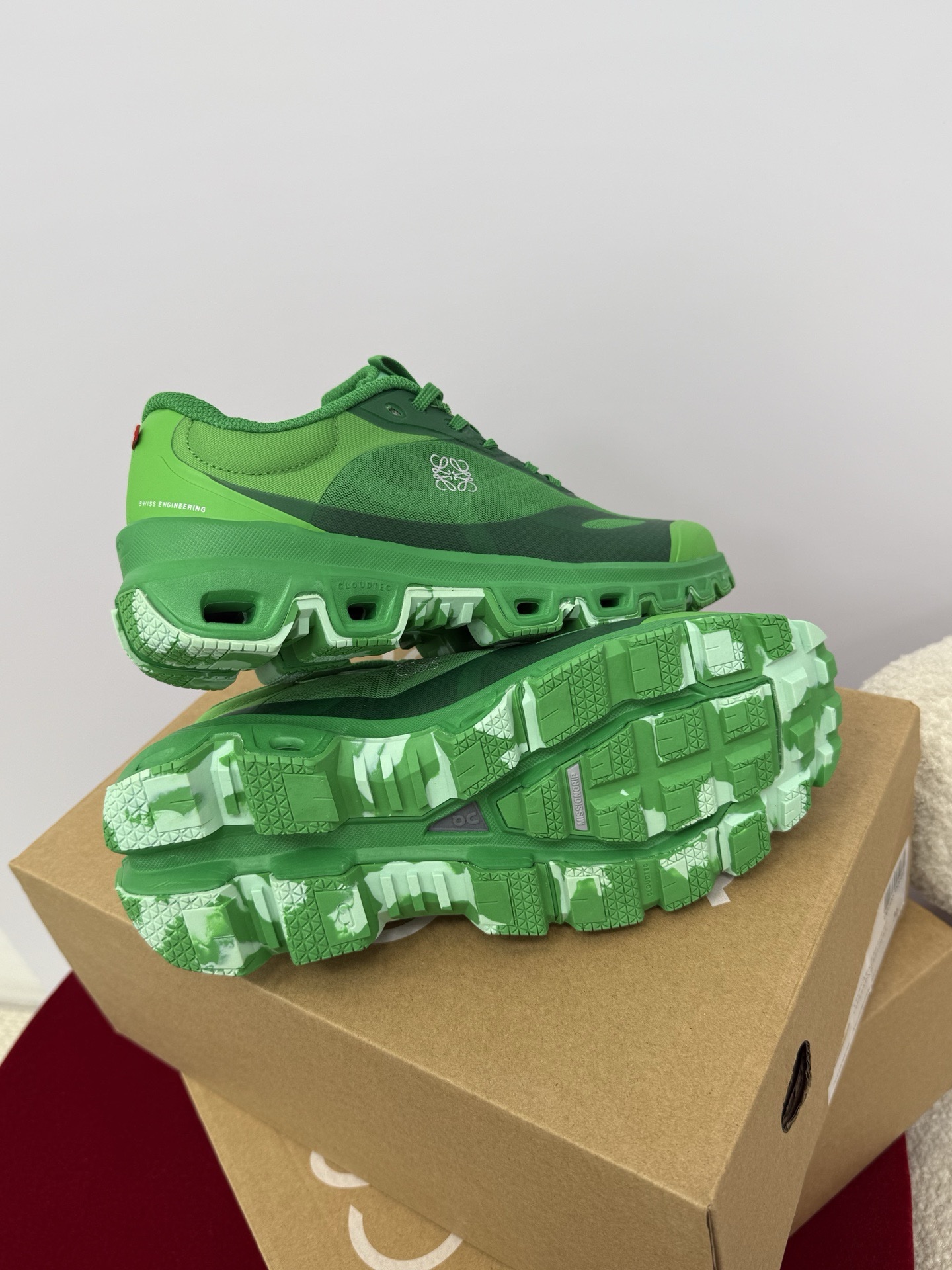 Кроссовки LOEWE x On Running — изображение 72