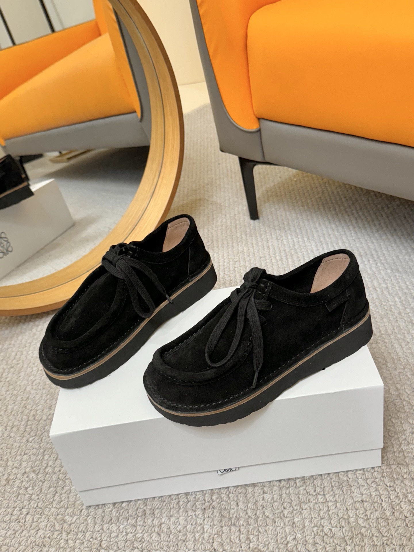 Кроссовки LOEWE