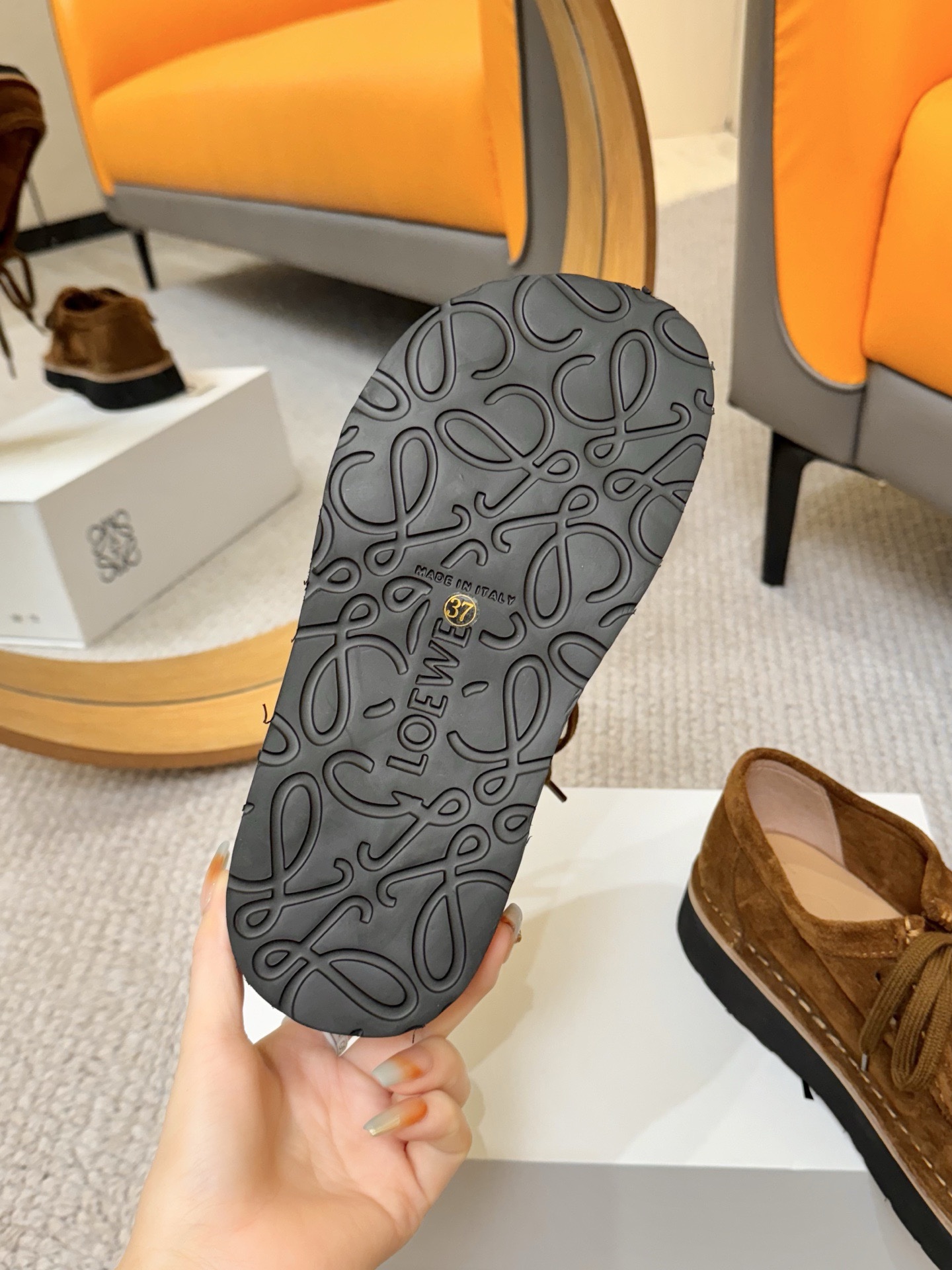 Кроссовки LOEWE — изображение 35