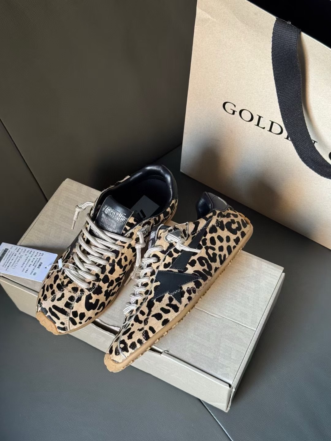 Кроссовки Golden Goose — изображение 31