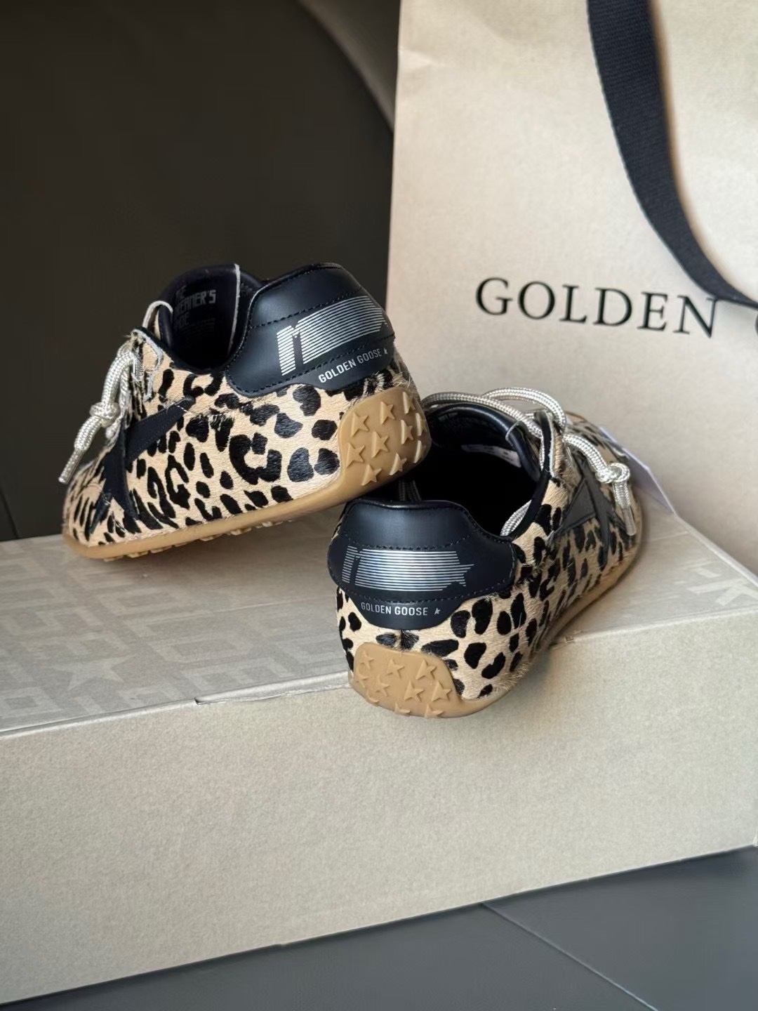 Кроссовки Golden Goose — изображение 28