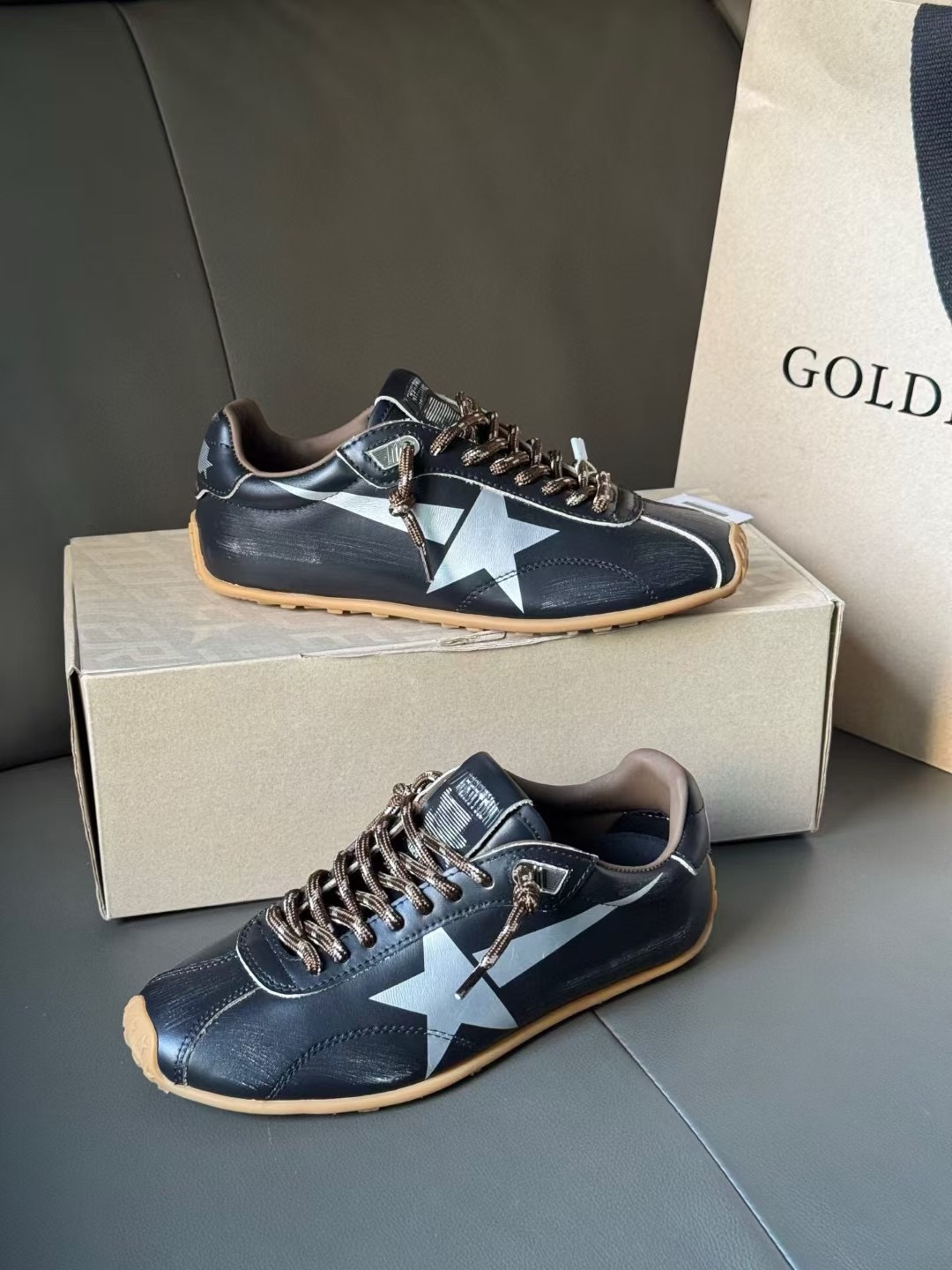 Кроссовки Golden Goose — изображение 19