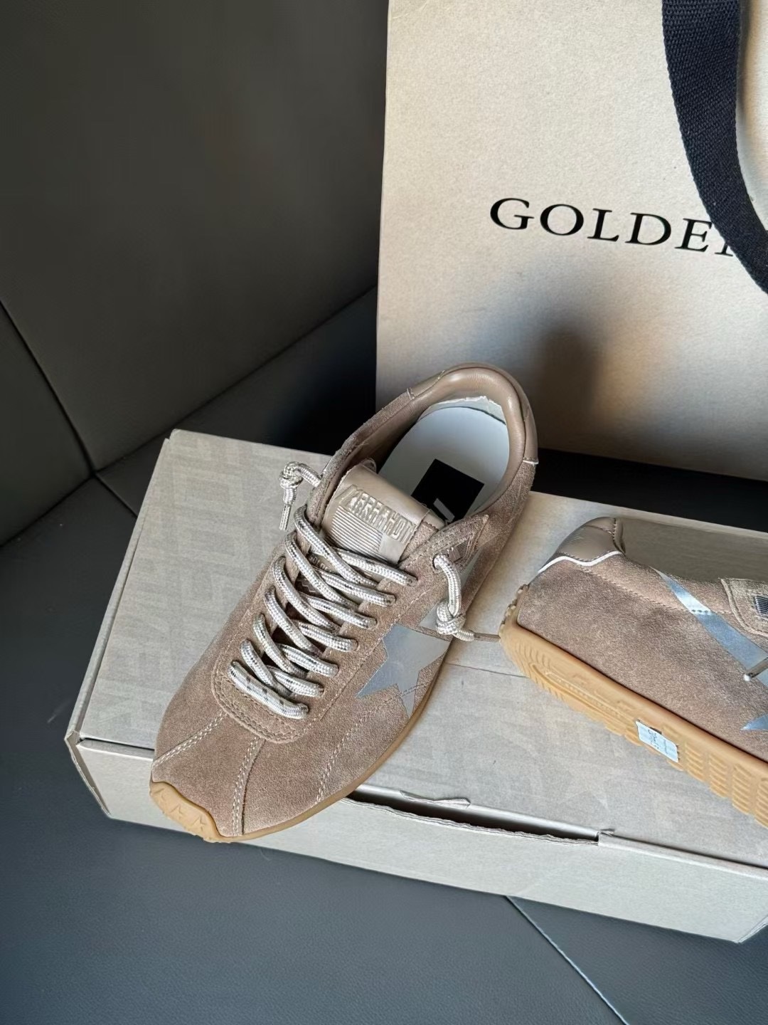 Кроссовки Golden Goose — изображение 13