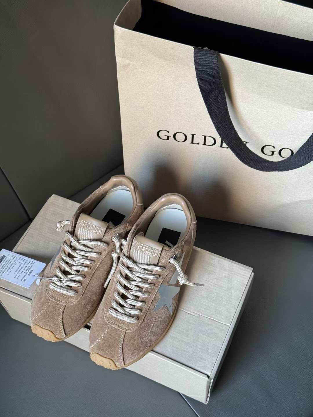 Кроссовки Golden Goose — изображение 12