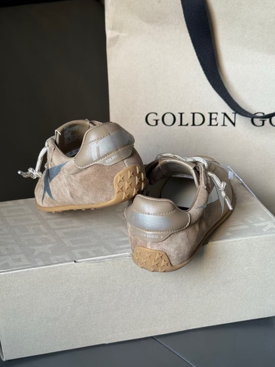 Кроссовки Golden Goose — изображение 8