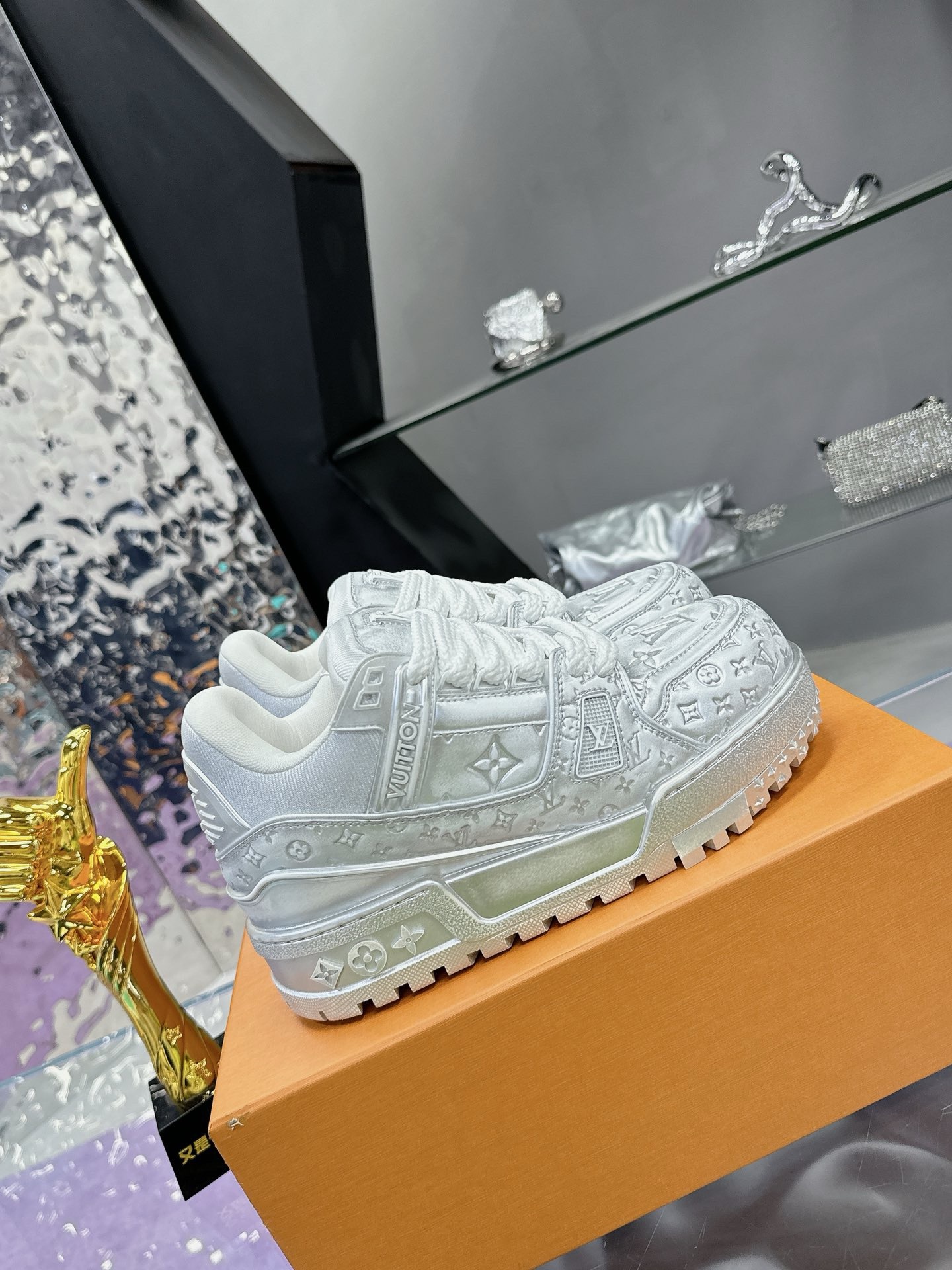 Кроссовки Louis Vuitton — изображение 13