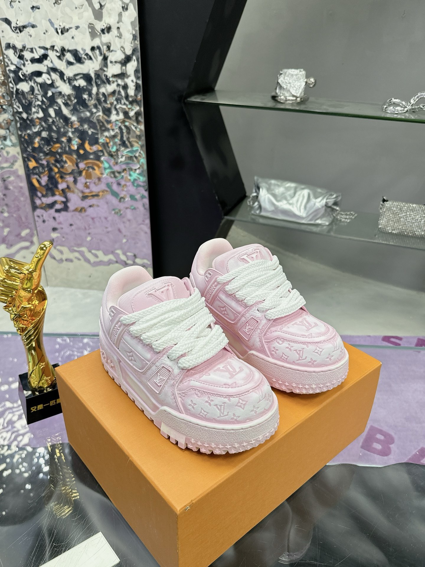 Кроссовки Louis Vuitton — изображение 20