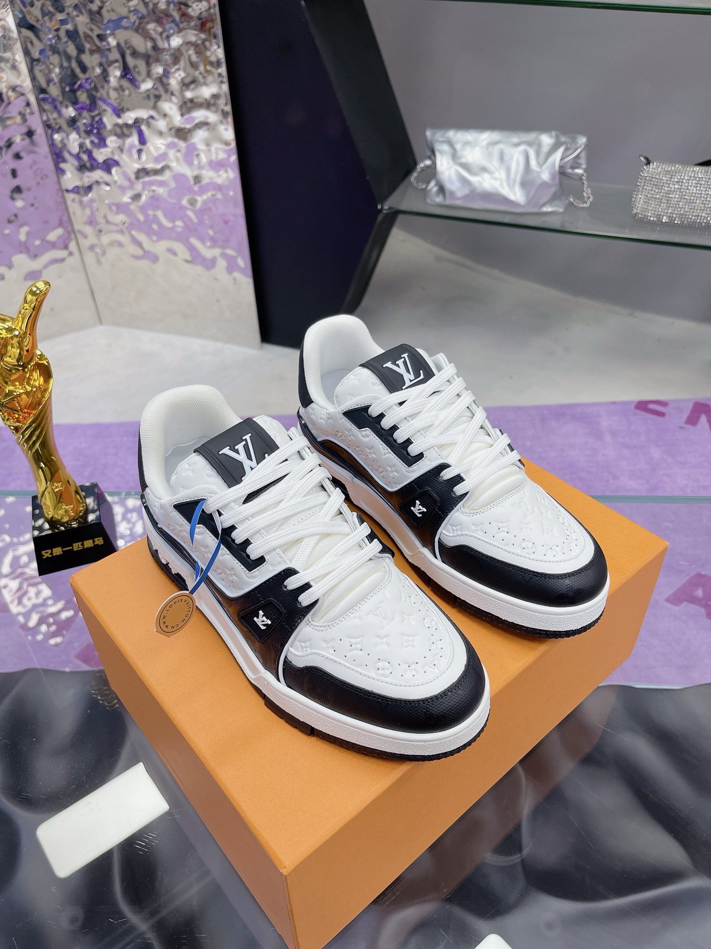 Кроссовки Louis Vuitton — изображение 9