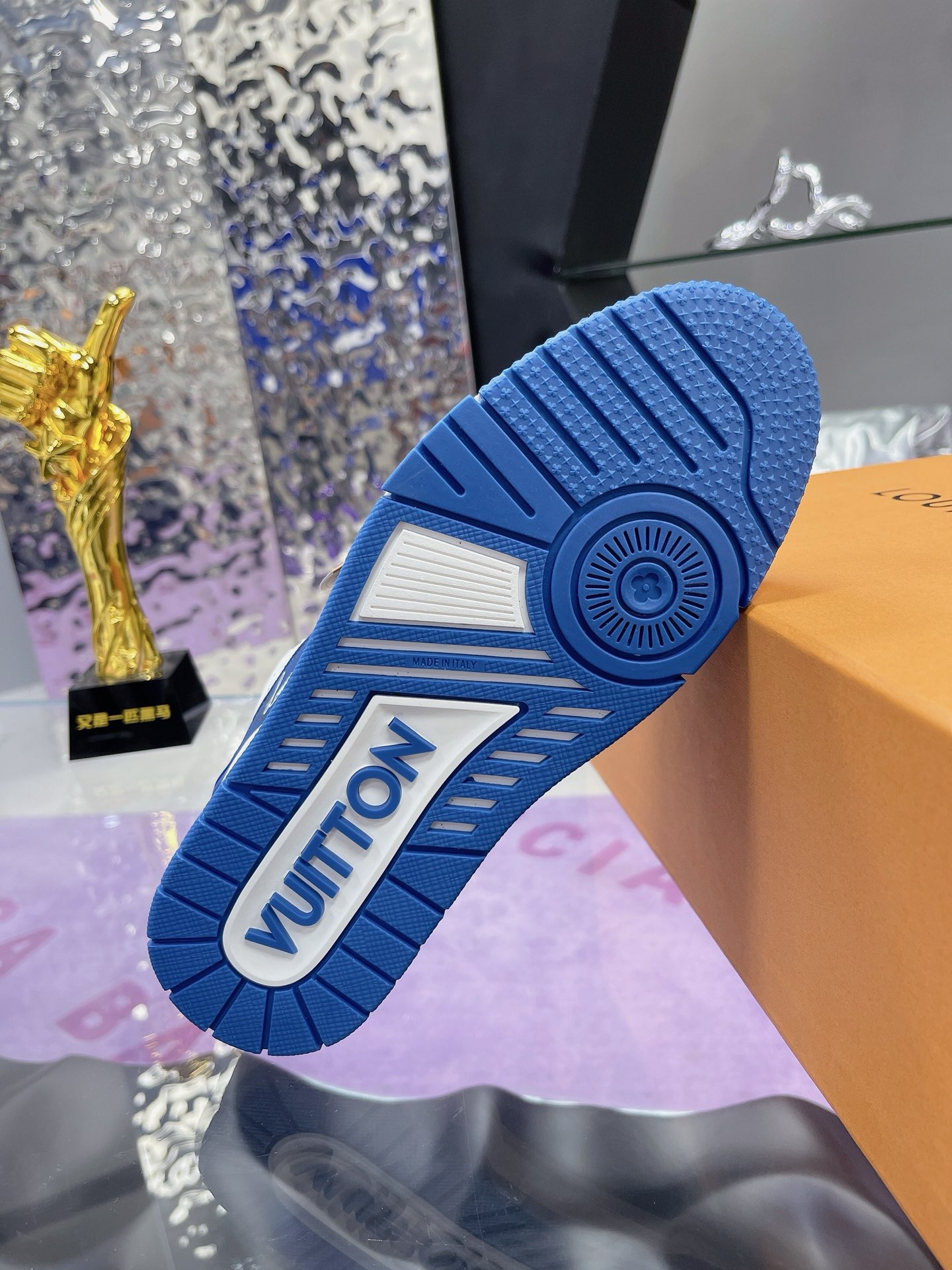 Кроссовки Louis Vuitton — изображение 63