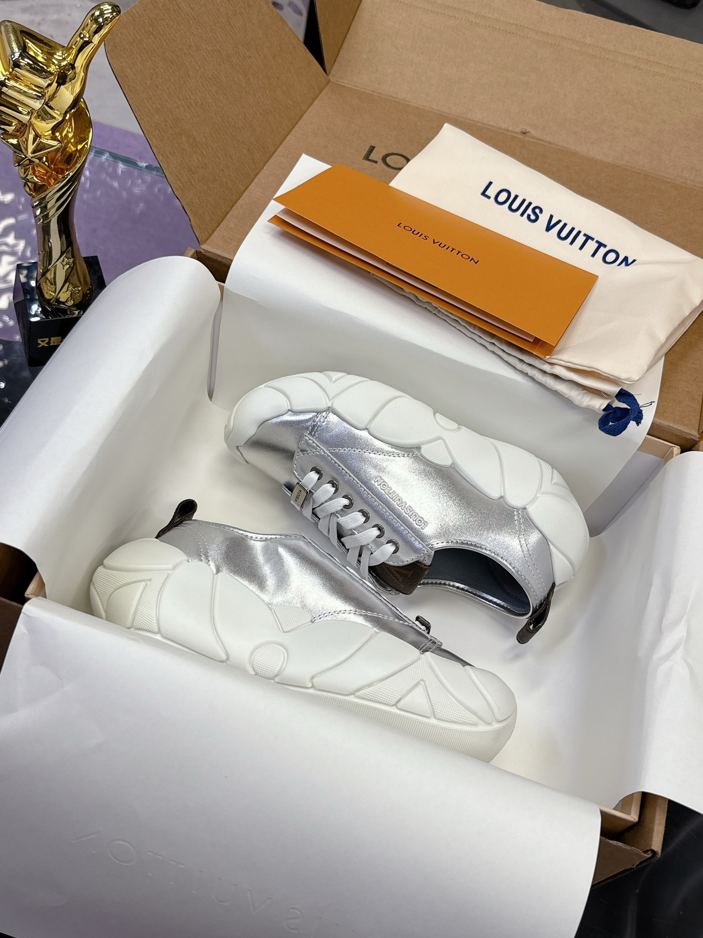 Кроссовки Louis Vuitton