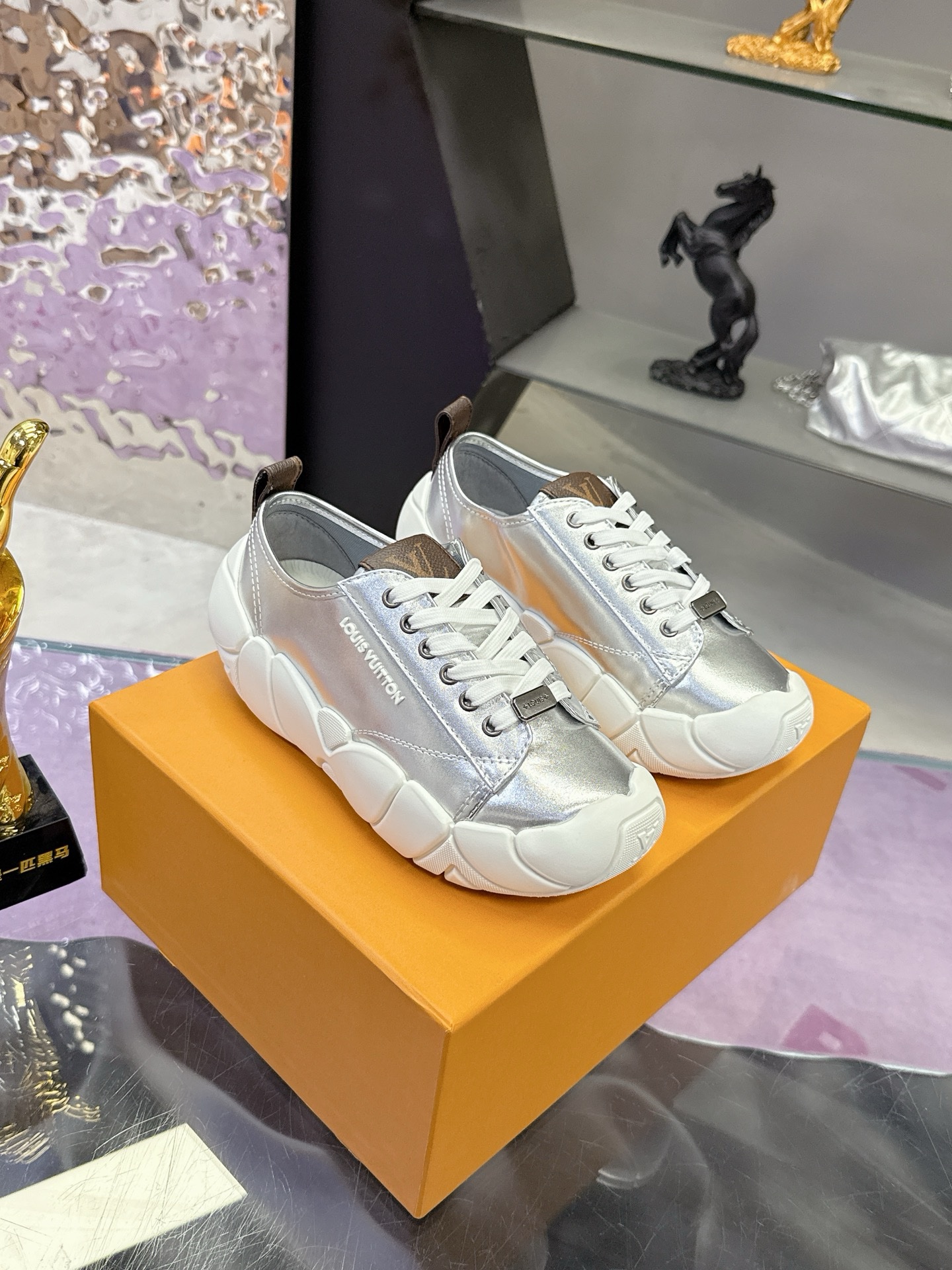 Кроссовки Louis Vuitton — изображение 2