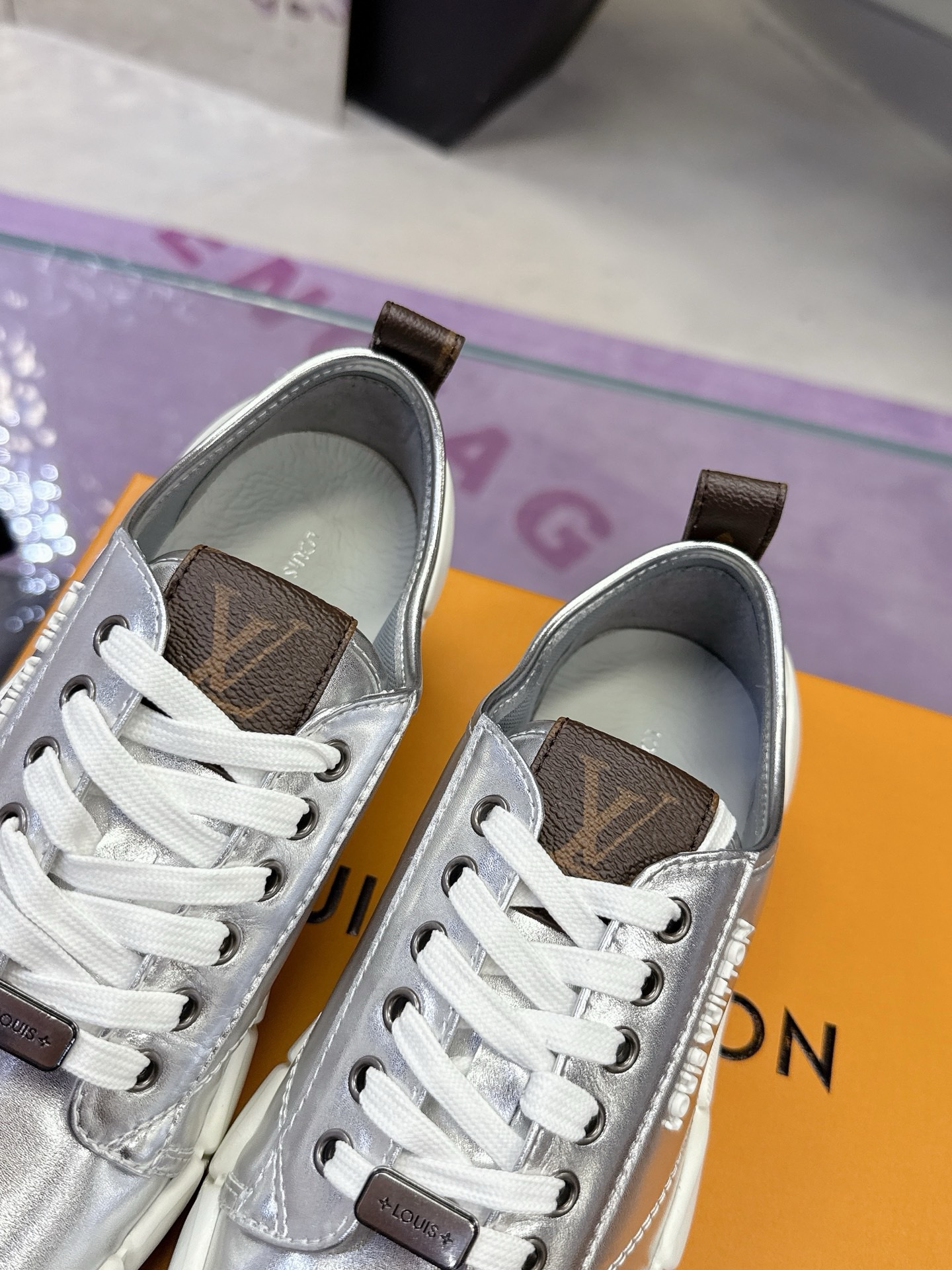 Кроссовки Louis Vuitton — изображение 9