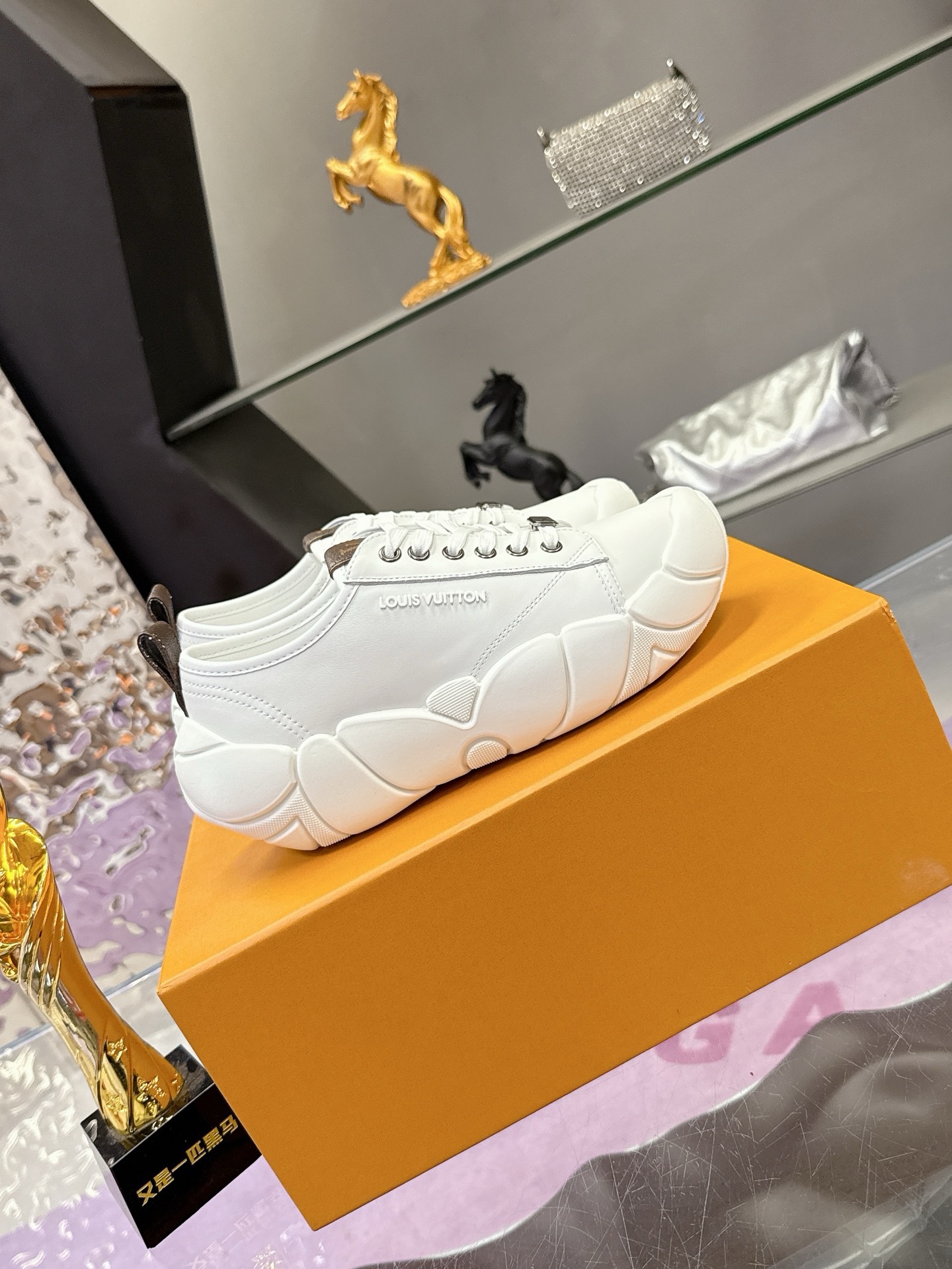 Кроссовки Louis Vuitton — изображение 21