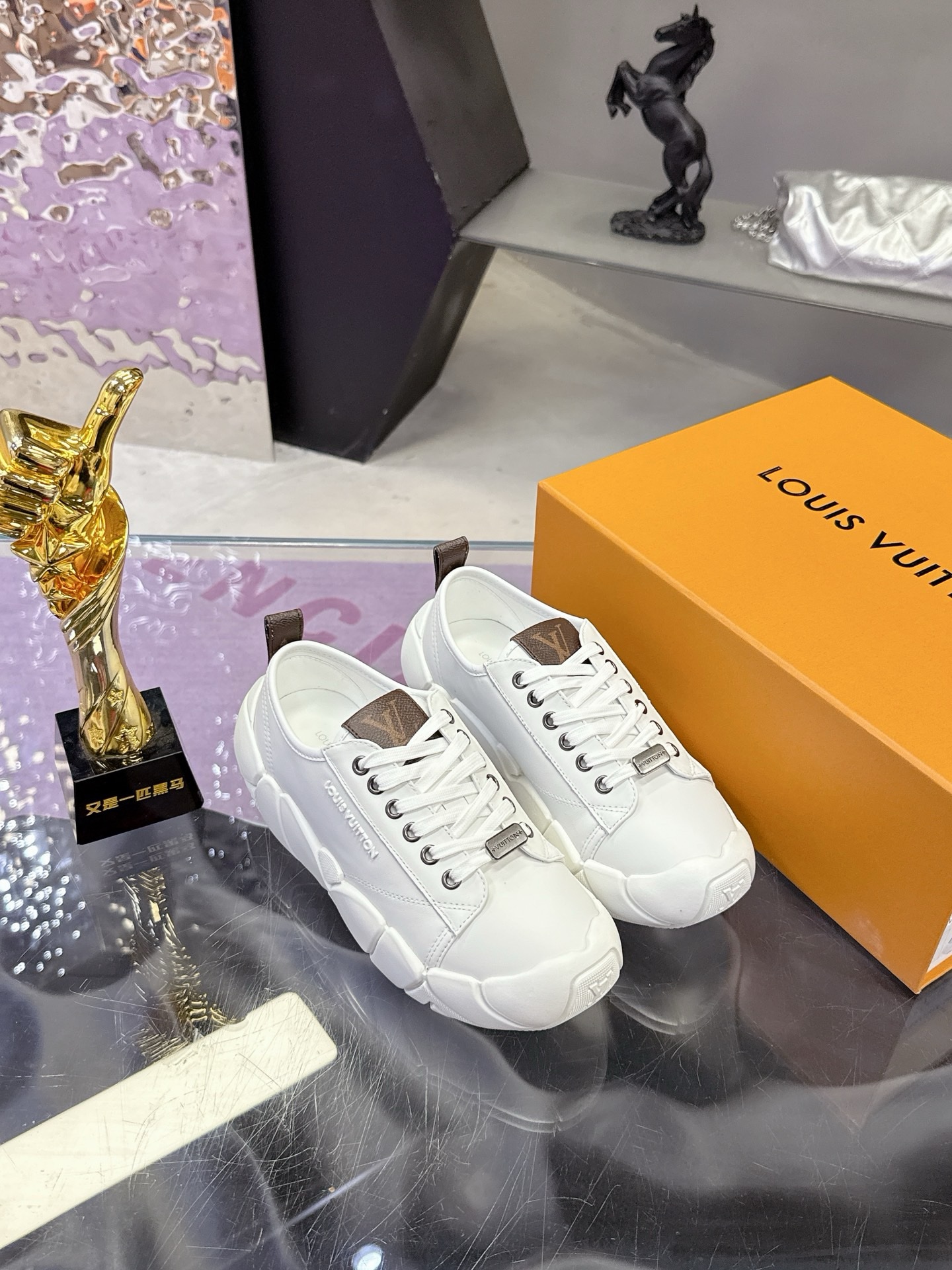 Кроссовки Louis Vuitton — изображение 23