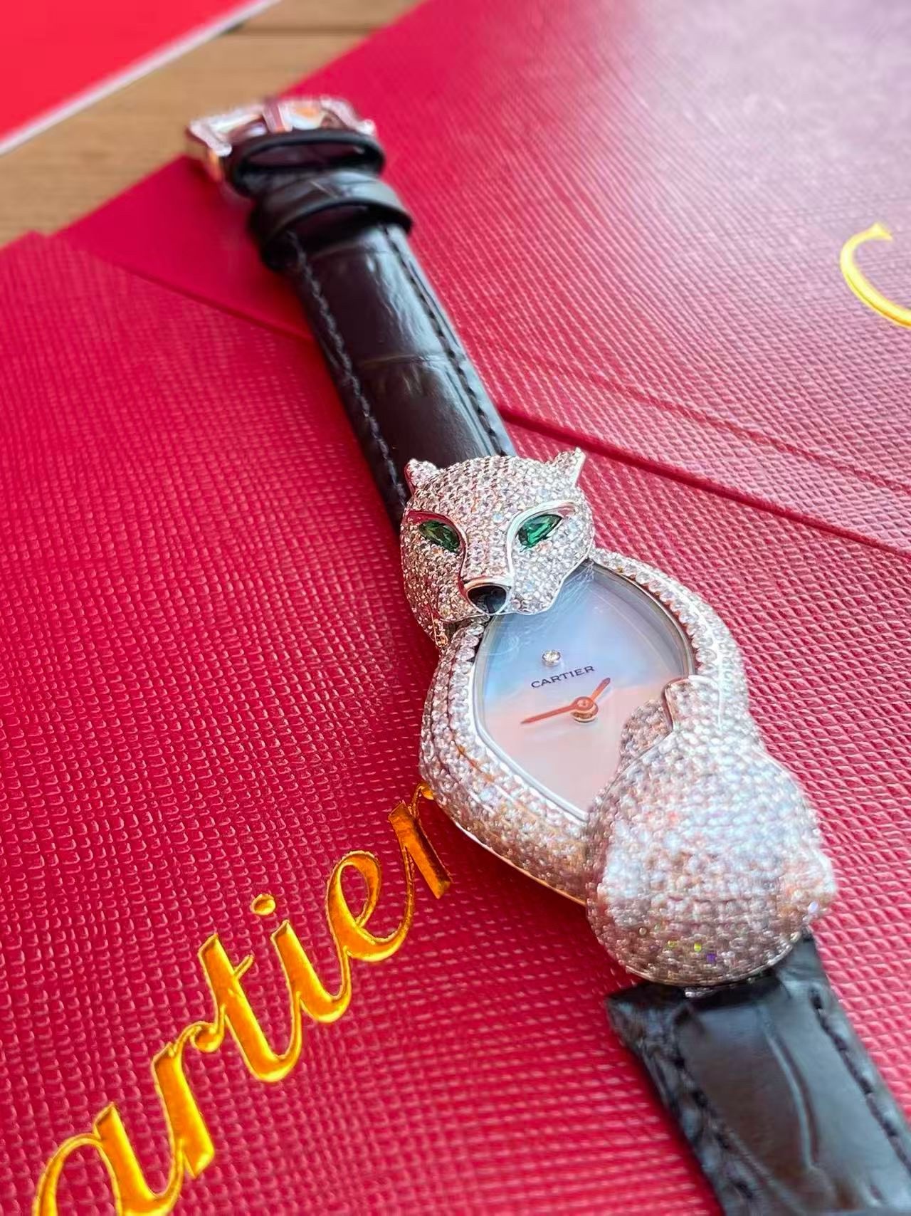 Часы Cartier Panther Jewelry — изображение 6