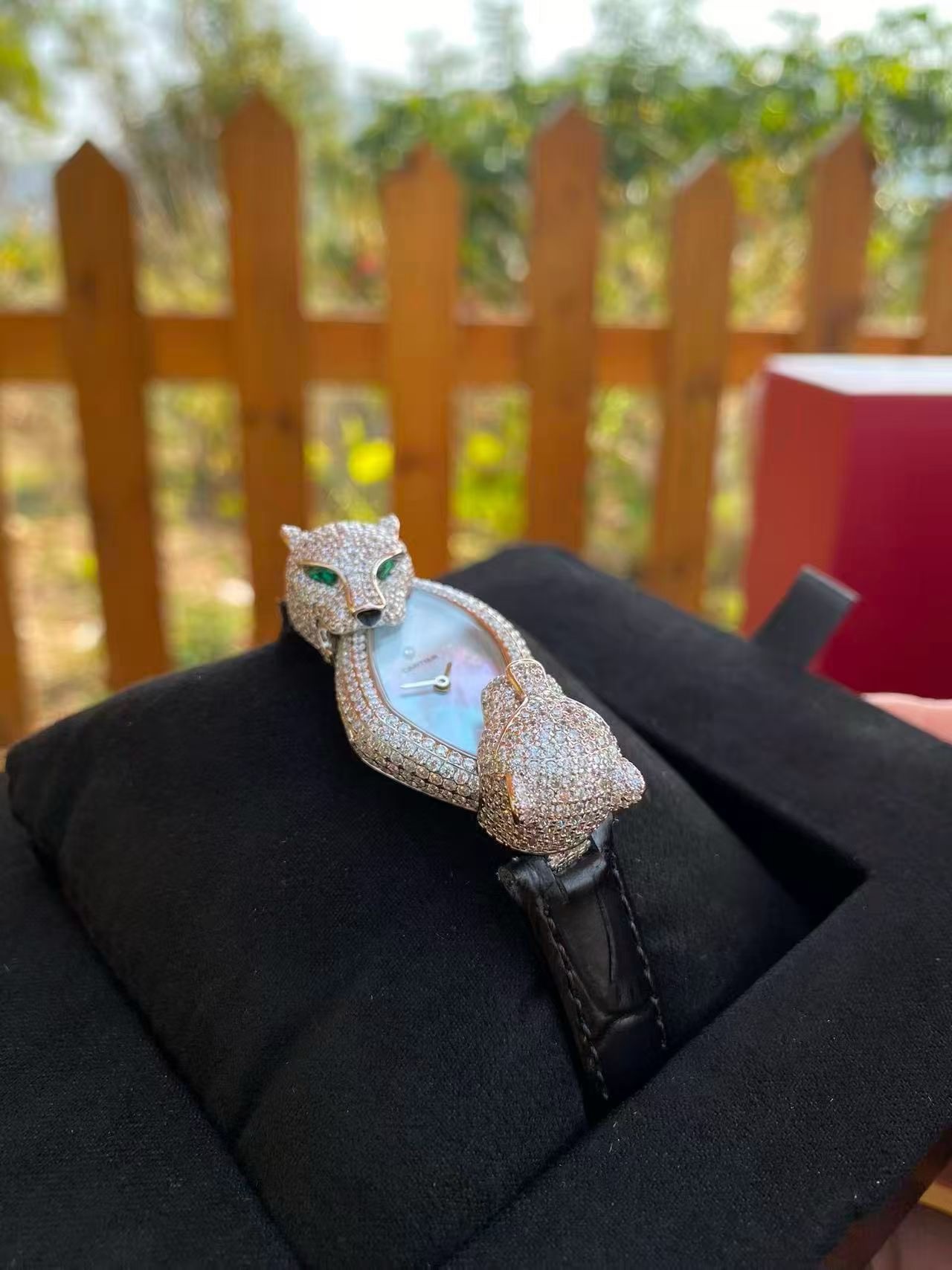 Часы Cartier Panther Jewelry — изображение 4