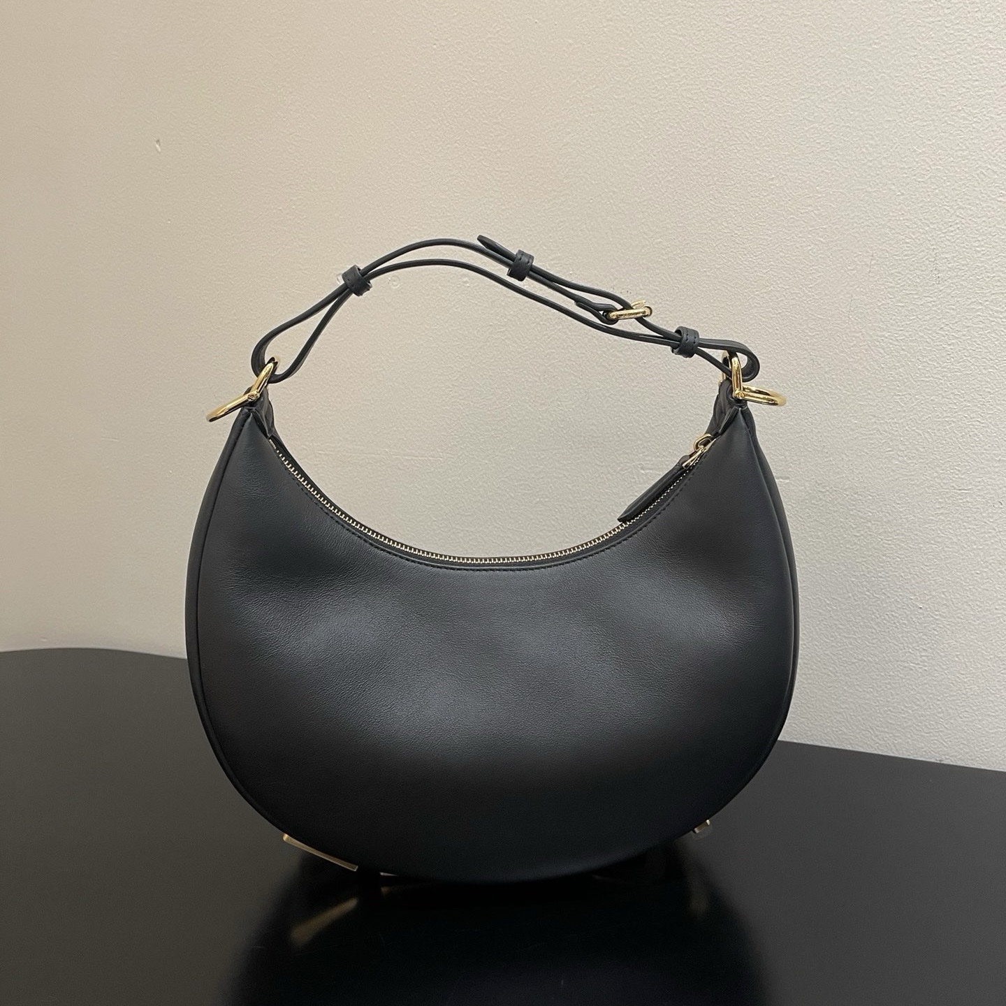 Мини-сумка FENDI Crescent — изображение 24