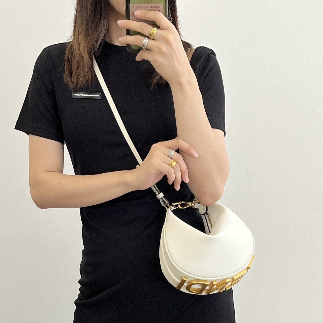 Мини-сумка FENDI Crescent — изображение 42
