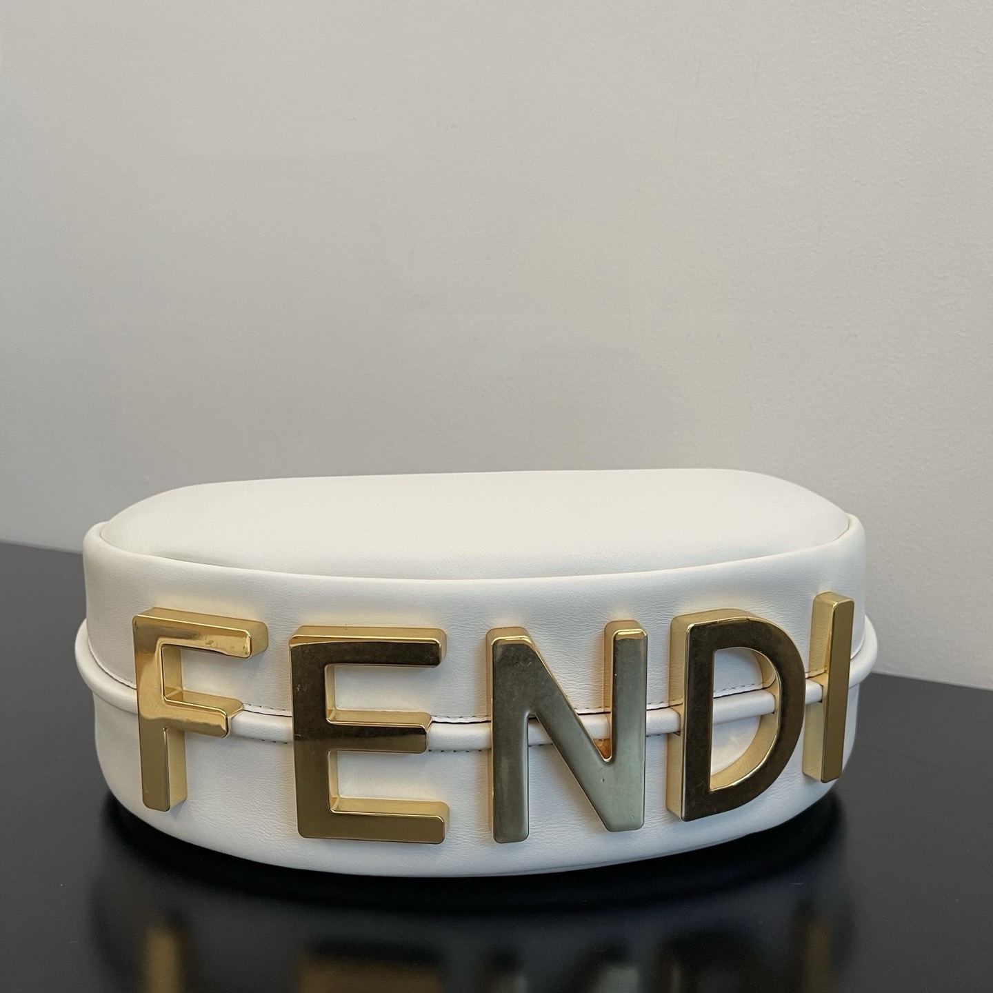 Мини-сумка FENDI Crescent — изображение 46