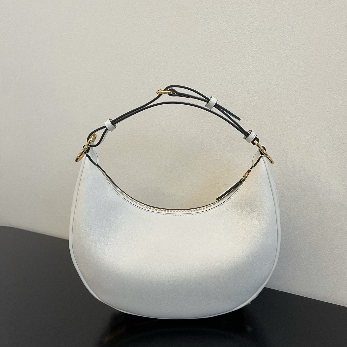 Мини-сумка FENDI Crescent — изображение 47