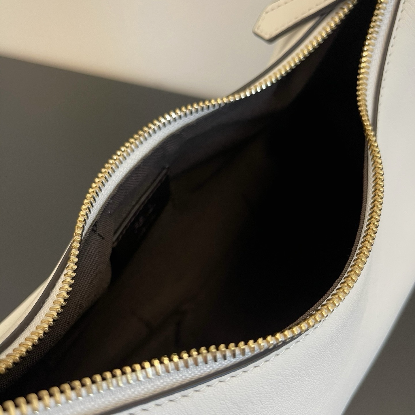 Мини-сумка FENDI Crescent — изображение 49