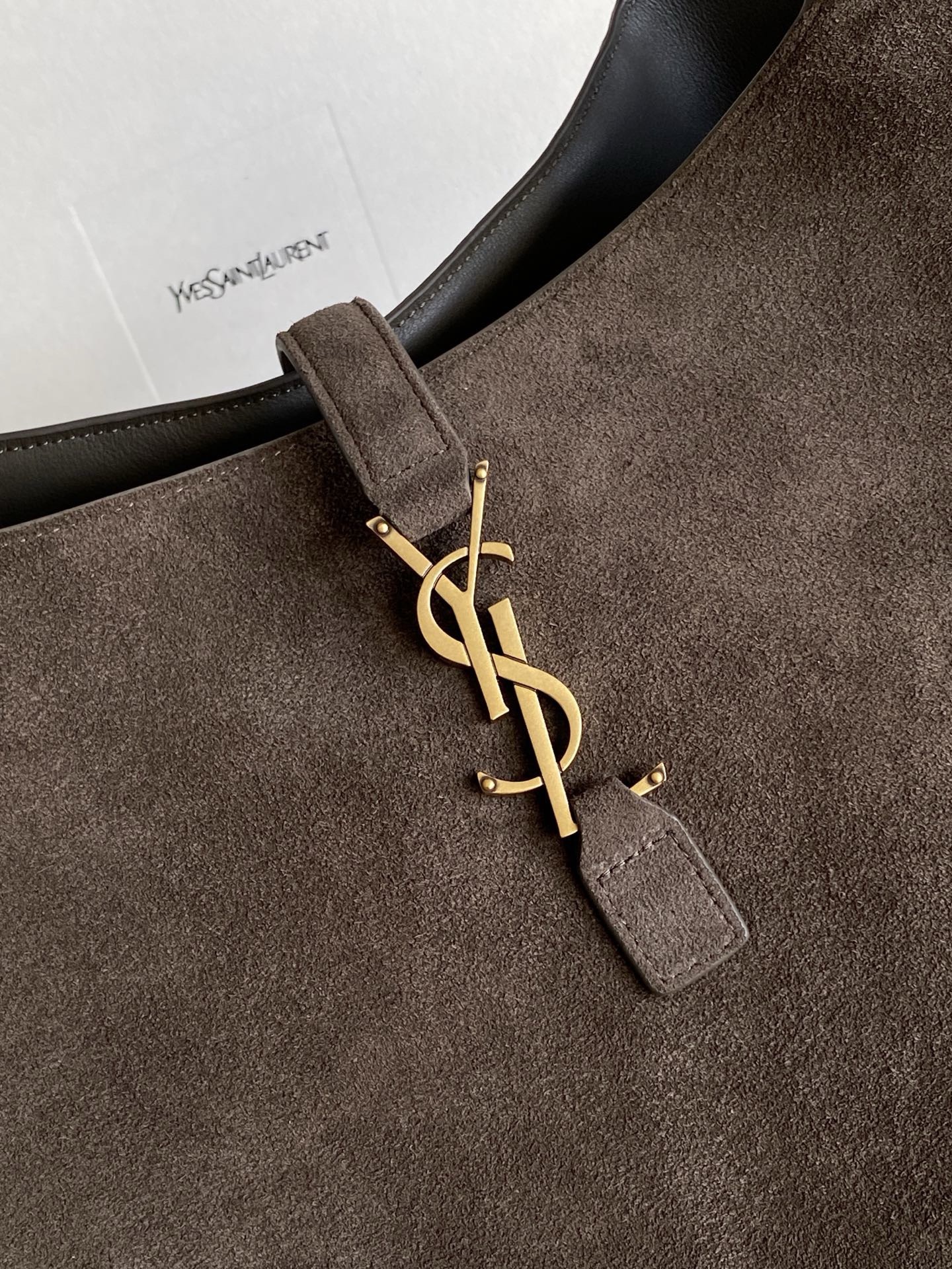 Сумка Yves Saint Laurent — изображение 26