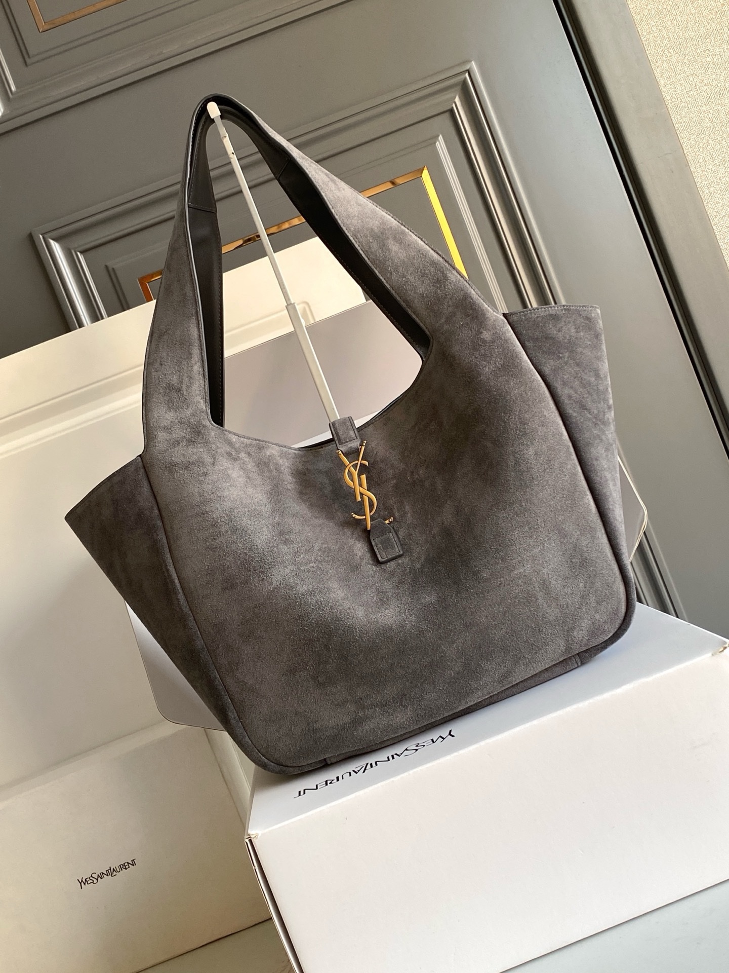 Сумка Yves Saint Laurent — изображение 31