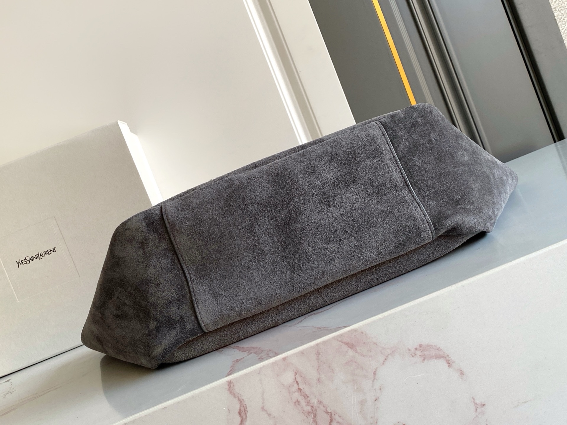 Сумка Yves Saint Laurent — изображение 35