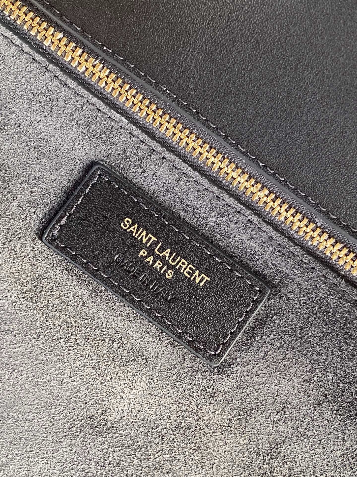 Сумка Yves Saint Laurent — изображение 40