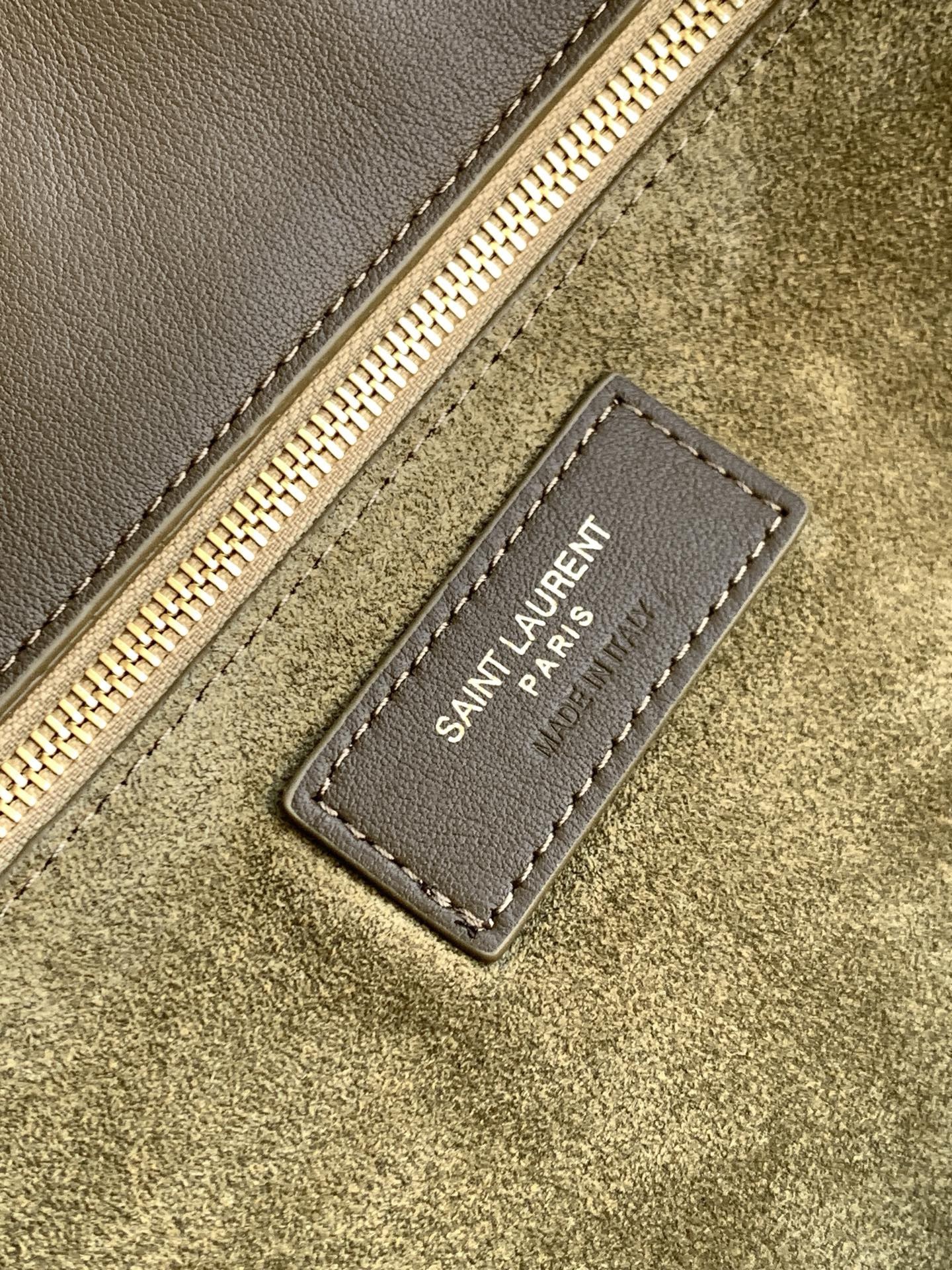 Сумка Yves Saint Laurent — изображение 52