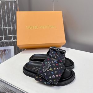 Тапочки Louis Vuitton